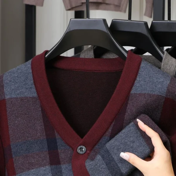 V-neck Business Casual Stylish Men's Cardigan 2024 Warm Thick British Style Plaid Knit Sweater for Autumn and Winter. - Image 5