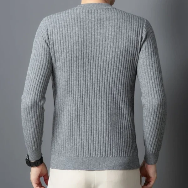 Men's Thickened and Warm Knitted Pullover with O-neck, Slim Fit Base Shirt for Everyday Commuting in the Fall and Winter - Image 3