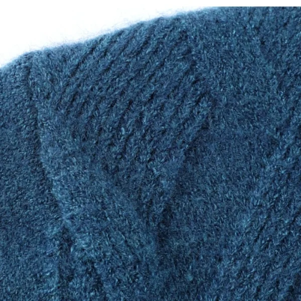 Stretchable solid color base shirt, thick, warm turtleneck sweater with an O-neck that is perfect for daily commuting - Image 5