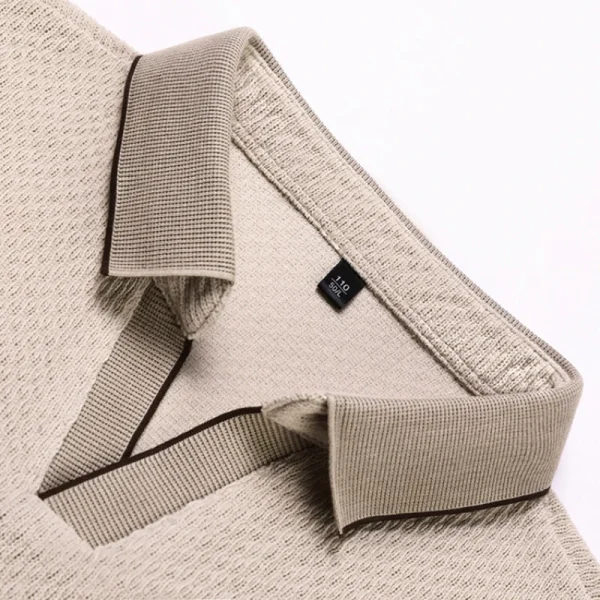 Stretchable, toasty, new pullover knitwear in a solid color for men's business casual POLO shirts. - Image 5