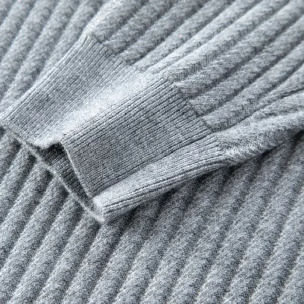 Men's Thickened and Warm Knitted Pullover with O-neck, Slim Fit Base Shirt for Everyday Commuting in the Fall and Winter - Image 4