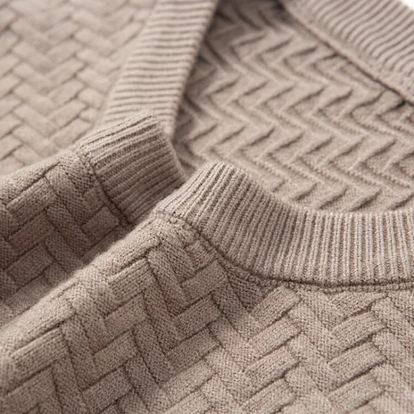 Men's New Round-Necked Long-Sleeved Textured Pullover, Slim-Fitting, Business Casual Top for Fall and Winter - Image 4