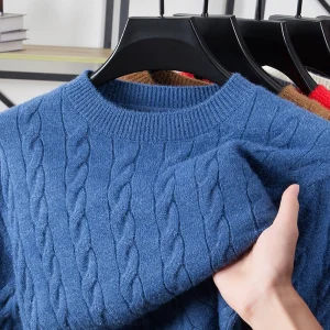 Premium British-style men's thickened o-neck sweater for everyday commuting to stay warm.