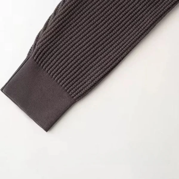 Superior Men's Solid Color Long-Sleeved O-neck Sweater, Ideal for Everyday Casual Wear in the Fall and Winter. - Image 5