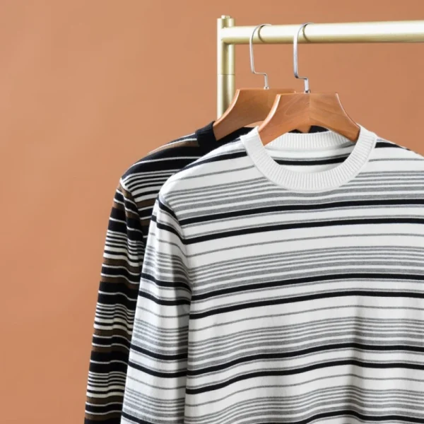 Men's Daily Casual O-neck Pullover Sweater Everyday Casual Knitted Sweater with Classic Stripes and a Close-Fitting Bottom. - Image 3