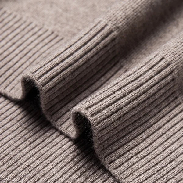 Warm, long-sleeved, solid-colored, half-zip men's pullover sweater with a half-high collar for fall and winter. - Image 15