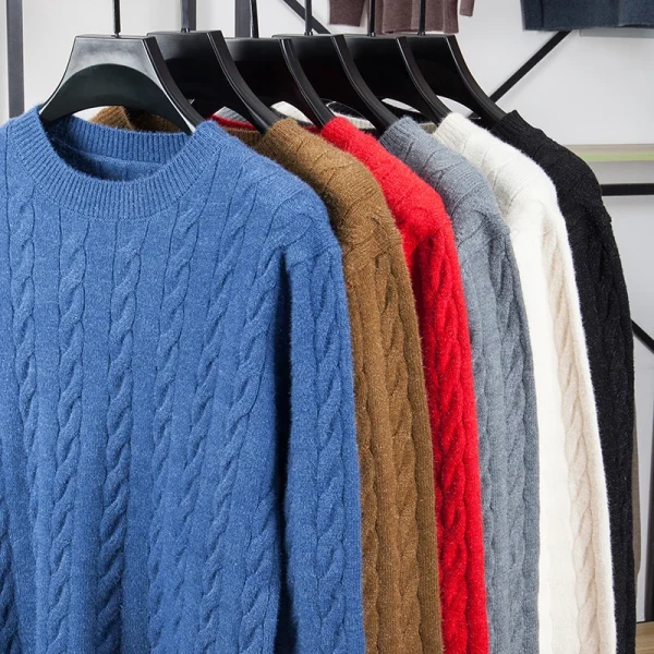 Premium British-style men's thickened o-neck sweater for everyday commuting to stay warm. - Image 2