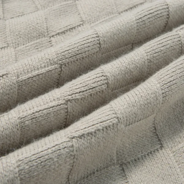 Grid of Solid Colors Premium Men's Warm Bottomed Pullover Sweater with a Loose Casual O-neck for Fall and Winter. - Image 28