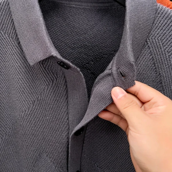 Warm long-sleeved turn-down collar cardigan for men, stretchable sweater in a solid color, premium knitwear for everyday casual wear. - Image 3