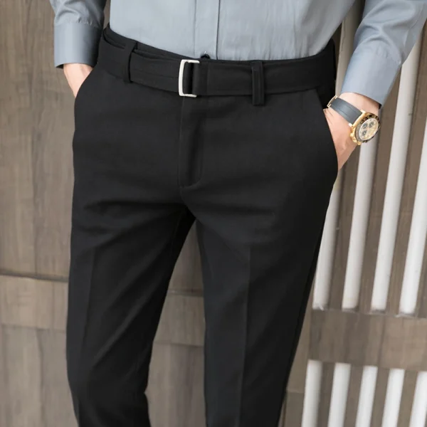 Business Casual in Solid Colors Men's Solid Color Wool Trousers for a Thick and Cozy Everyday Commute in the Fall and Winter of 2025 - Image 4