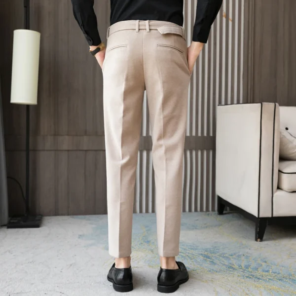 Business Casual in Solid Colors Men's Solid Color Wool Trousers for a Thick and Cozy Everyday Commute in the Fall and Winter of 2025 - Image 2