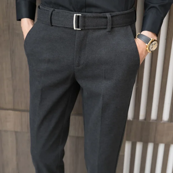 Business Casual in Solid Colors Men's Solid Color Wool Trousers for a Thick and Cozy Everyday Commute in the Fall and Winter of 2025 - Image 3